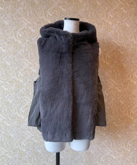 MARECHAL TERRE ★ fur docking vest