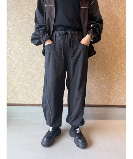FOSI. ★ graph check nylon pants