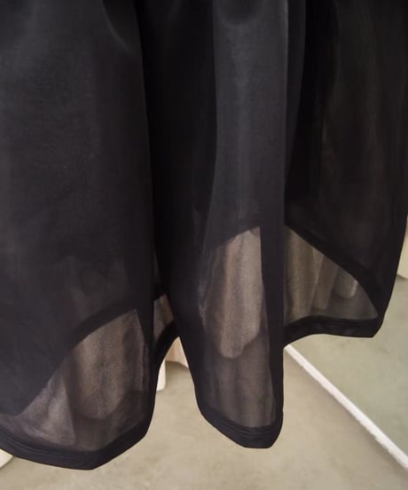 74℃ skirt / black