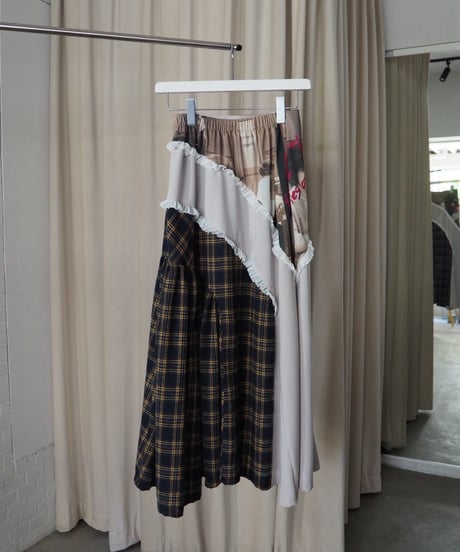 66℃ skirt / beige