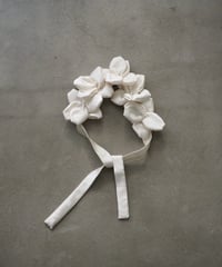 52℃ false collar / white