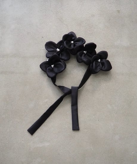 52℃ false collar / black