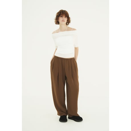 CLANE クラネ “DRAWSTRING LOOSE TUCK PANTS” ドローストリングルーズタックパンツ