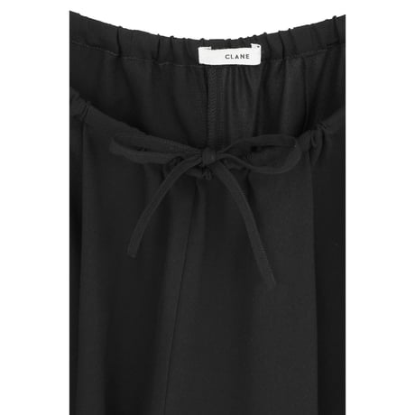 CLANE クラネ “DRAWSTRING LOOSE TUCK PANTS” ドローストリングルーズタックパンツ