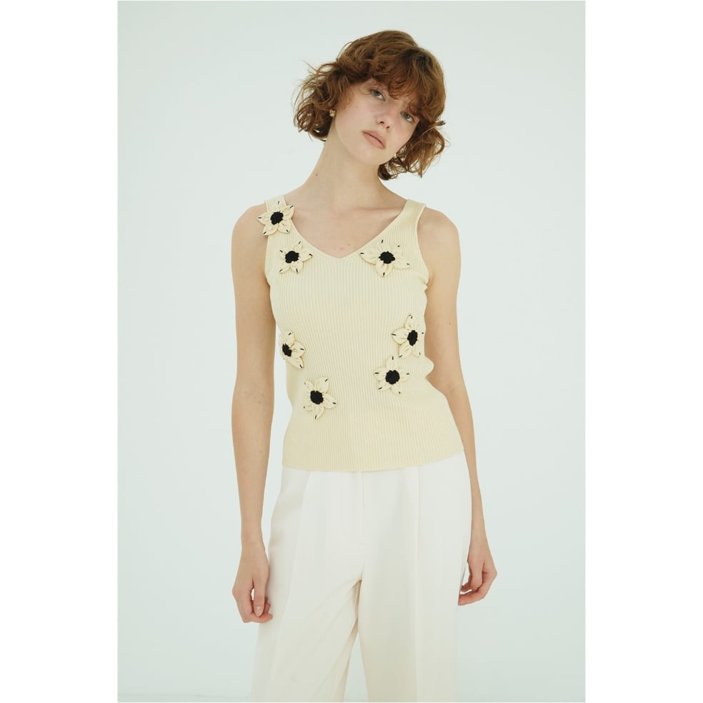 CLANE クラネ “FLOWER MOTIF CAMI KNIT TOPS” フラワーモチー