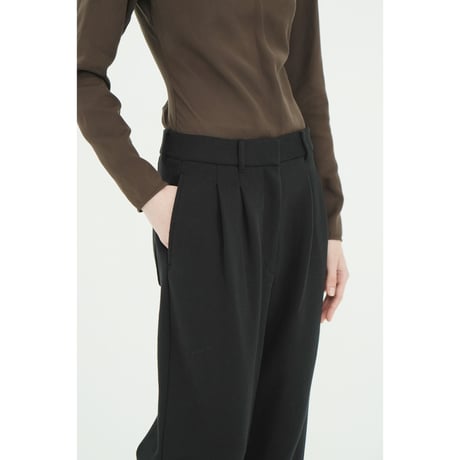CLANE クラネ “TWO TUCK SWEAT PANTS” ツータックスウェットパンツ
