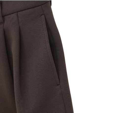 CLANE クラネ “TWO TUCK SWEAT PANTS” ツータックスウェットパンツ