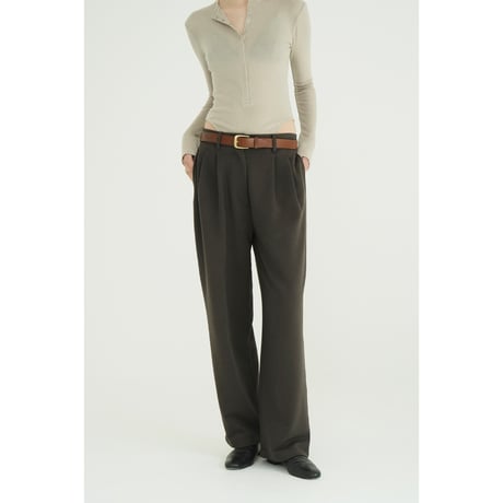 CLANE クラネ “TWO TUCK SWEAT PANTS” ツータックスウェットパンツ