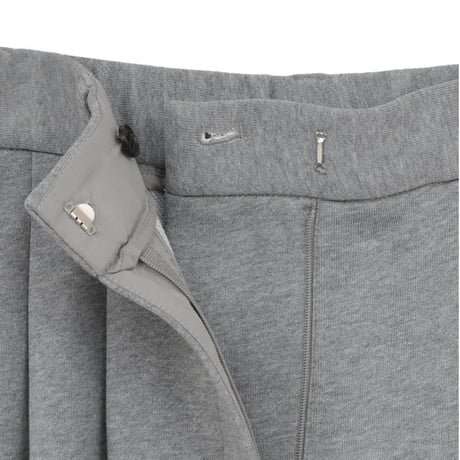 CLANE クラネ “TWO TUCK SWEAT PANTS” ツータックスウェットパンツ