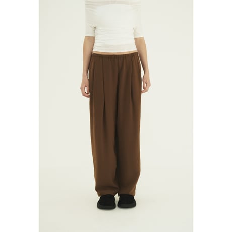 CLANE クラネ “DRAWSTRING LOOSE TUCK PANTS” ドローストリングルーズタックパンツ