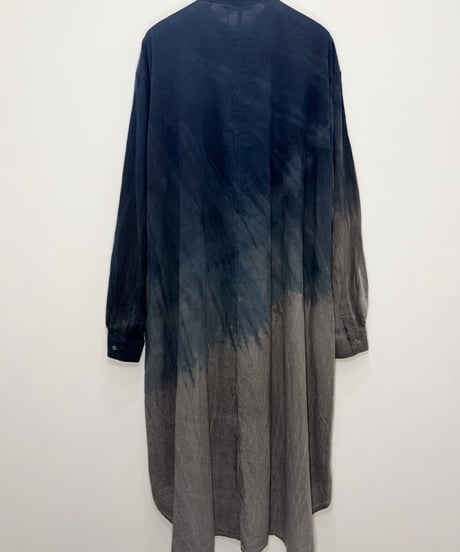 藍墨斜上グラデコットンスタンドロングシャツ