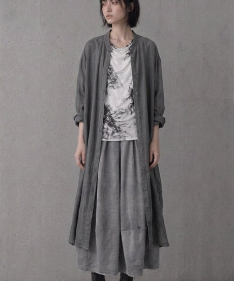 墨染ボイルスタンドロングシャツ