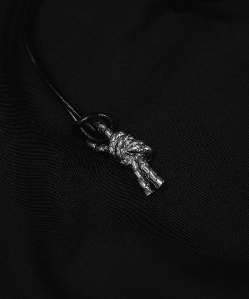 LEATHER CORD DOUBLE KNOT ORNAMENT | CTHY