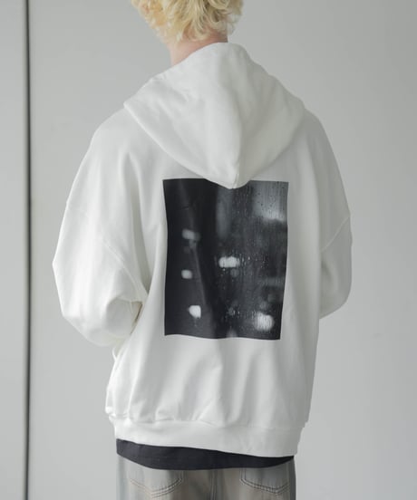 BACK GRAPHIC HOODY