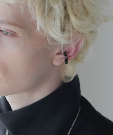 STONE SILVER EAR CUFF