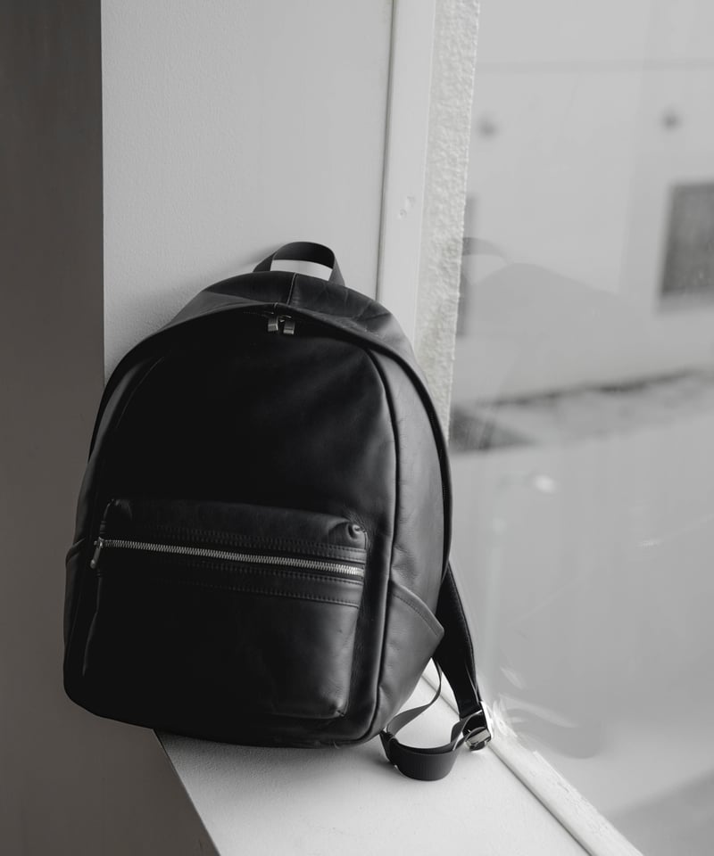 FOLIE SMOOTH LEATHER DAYPACK | CTHY