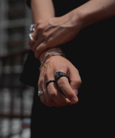 FOLIE ALL STONE RING “SIGNET”