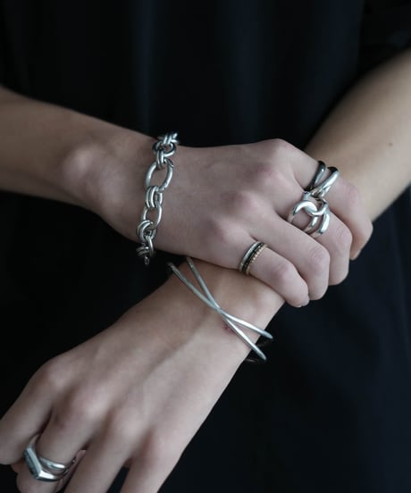 TRIPLE RING