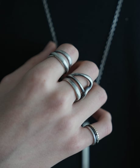 TRIPLE RING