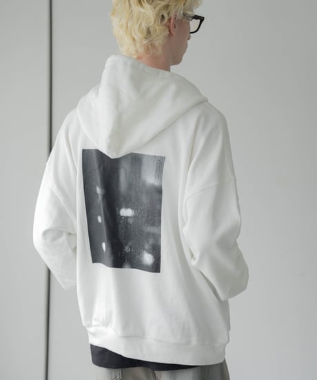 BACK GRAPHIC HOODY