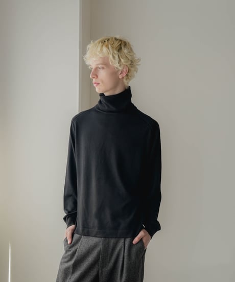LUXURY MATERIAL Super160's / 140's BISHU WOOL TURTLENECK KNIT