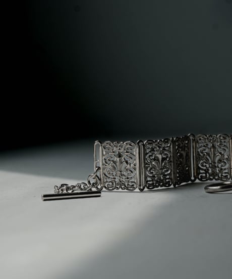 FLEUR RELIEF BRACELET
