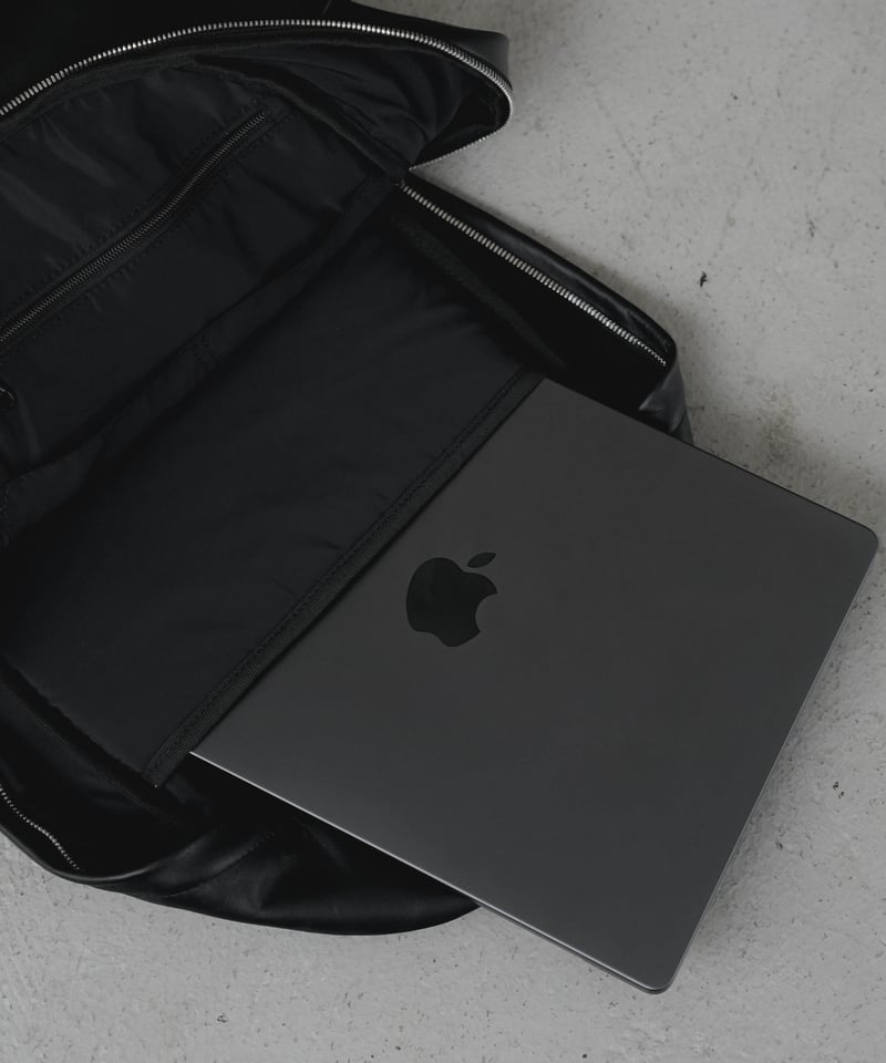 FOLIE SMOOTH LEATHER DAYPACK | CTHY
