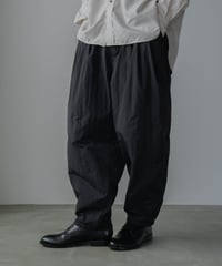 PADDED NYLON WIDE TAPERED PANTS
