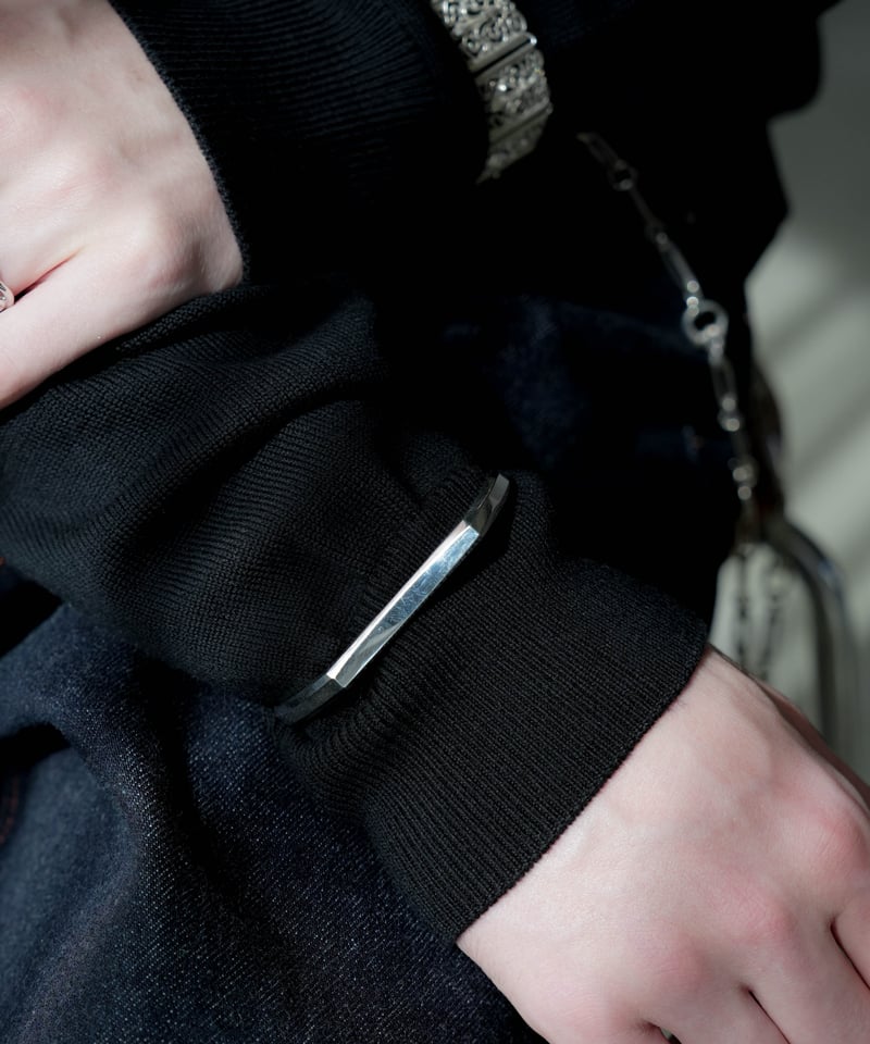 CTHY EDGE BANGLE | CTHY