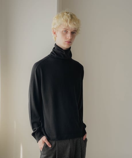 LUXURY MATERIAL Super160's / 140's BISHU WOOL TURTLENECK KNIT