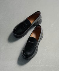 LUXURY MATERIAL Annonay LEATHER VIBRAM® SOLE LOAFER