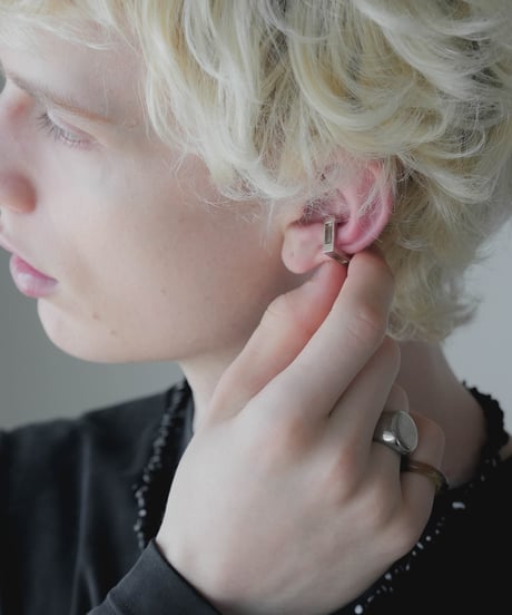 STONE SILVER EAR CUFF
