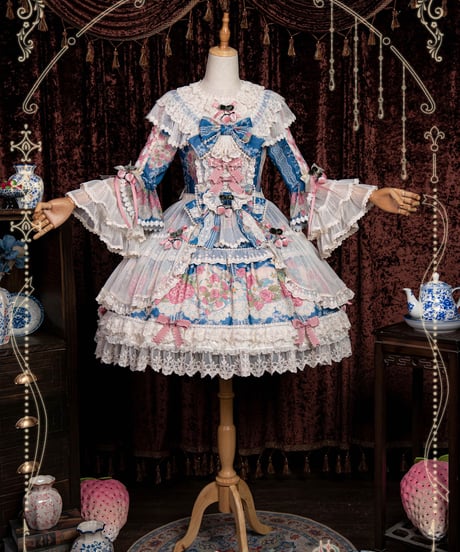 Bramble Rose / Porcelain Strawberry  ロリィタドレス set [LO1661]