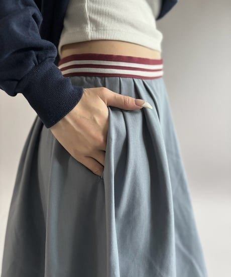 【USED】 Made in Italy miu miu Star Button Skirt / 261031-028