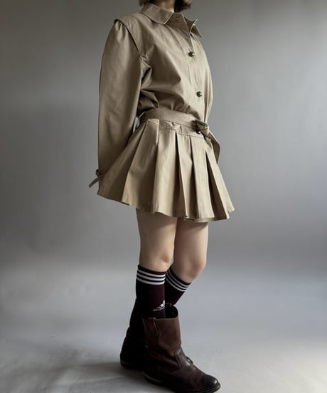 【RE;CIRCLE】 RE Pleated Hem Trench Coat  / 261019-028