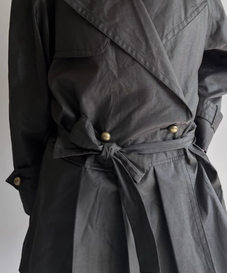 【RE;CIRCLE】 RE Pleated Hem Trench Coat  / 261015-024