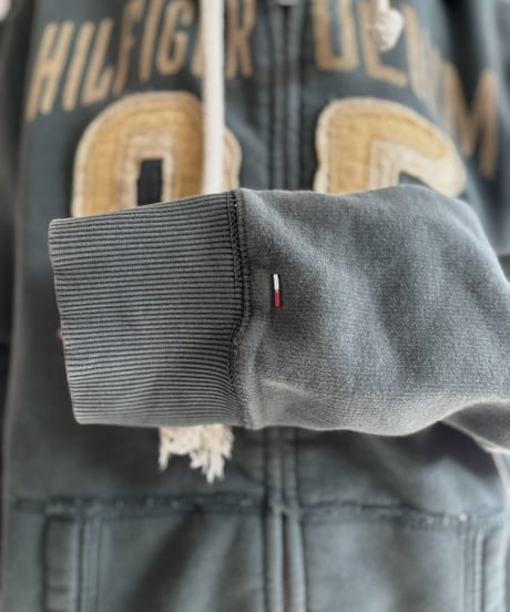 【USED】 HILFIGER DENIM Numbering Patch Zip-Up Hoodie / 261024-029