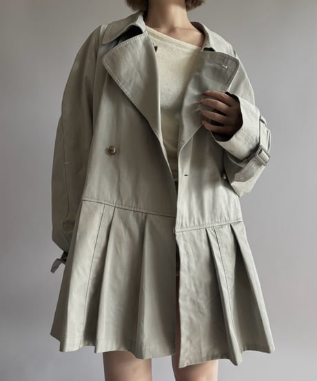 【RE;CIRCLE】 RE Pleated Hem Trench Coat  / 261019-029