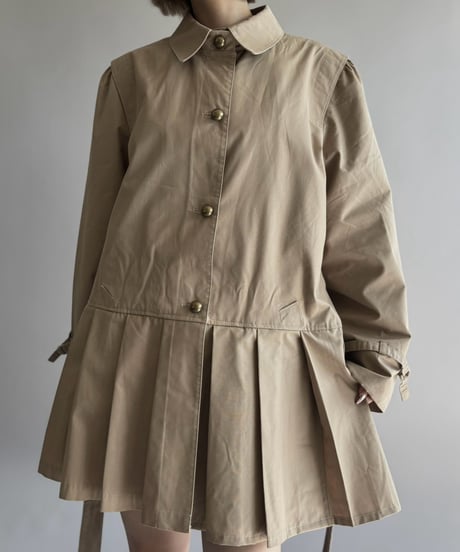 【RE;CIRCLE】 RE Pleated Hem Trench Coat  / 261019-028