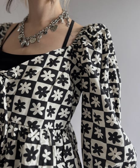 【USED】 Dead Stock Lisa Says Gah Floral Pattern Blouse / 260919-021