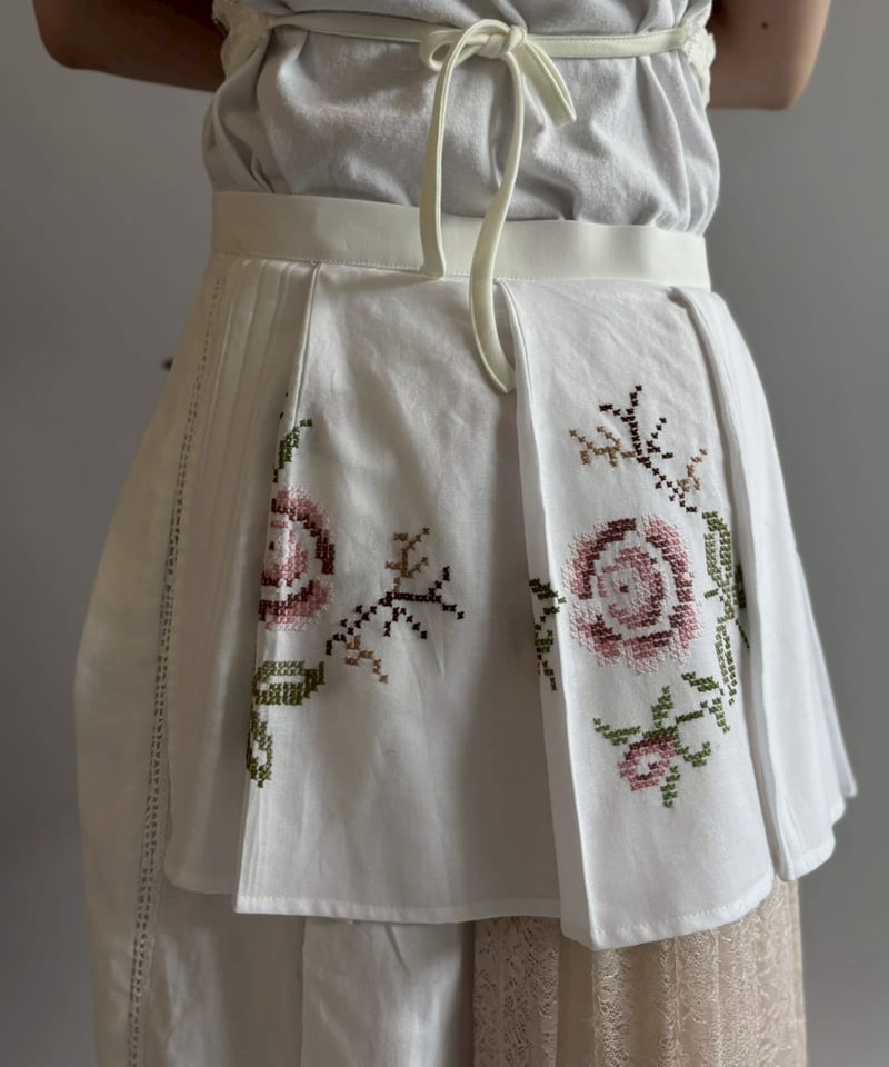 Chinatsu Aoyama】 RE The Home Makers Skirt / 26