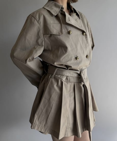 【RE;CIRCLE】 RE Pleated Hem Trench Coat  / 261015-026
