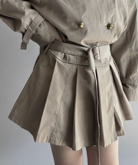 【RE;CIRCLE】 RE Pleated Hem Trench Coat  / 261015-026