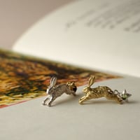 星のしっぽのうさぎのブローチ【受注制作 1ヶ月以内に発送】