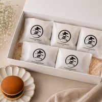 和菓子屋のつくった大きなふんわりどらやき　（粒あん ５個セット）