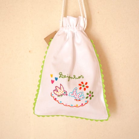 恋人たちのハンカチ刺繍のパン袋（鳩／黄緑）