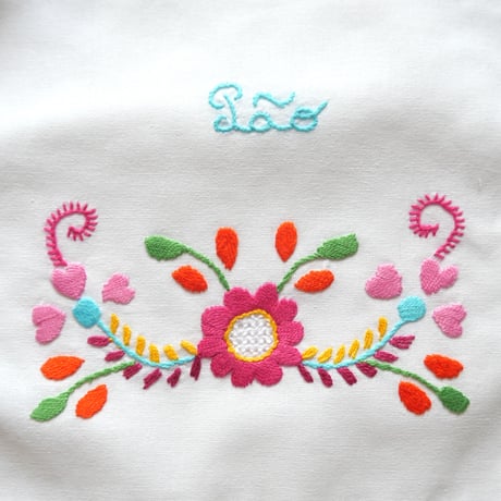 ヴィアナ・ド・カステロ刺繍のパン袋（椿／ローズピンク）