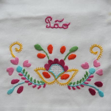 ヴィアナ・ド・カステロ刺繍のパン袋（カーネーション／ローズピンク）
