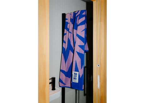 Flashhhh Beach Towel  100 x 180cm