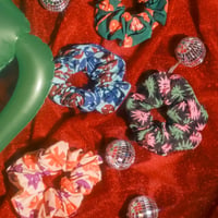 SCRUNCHIE（HAIR TIE）